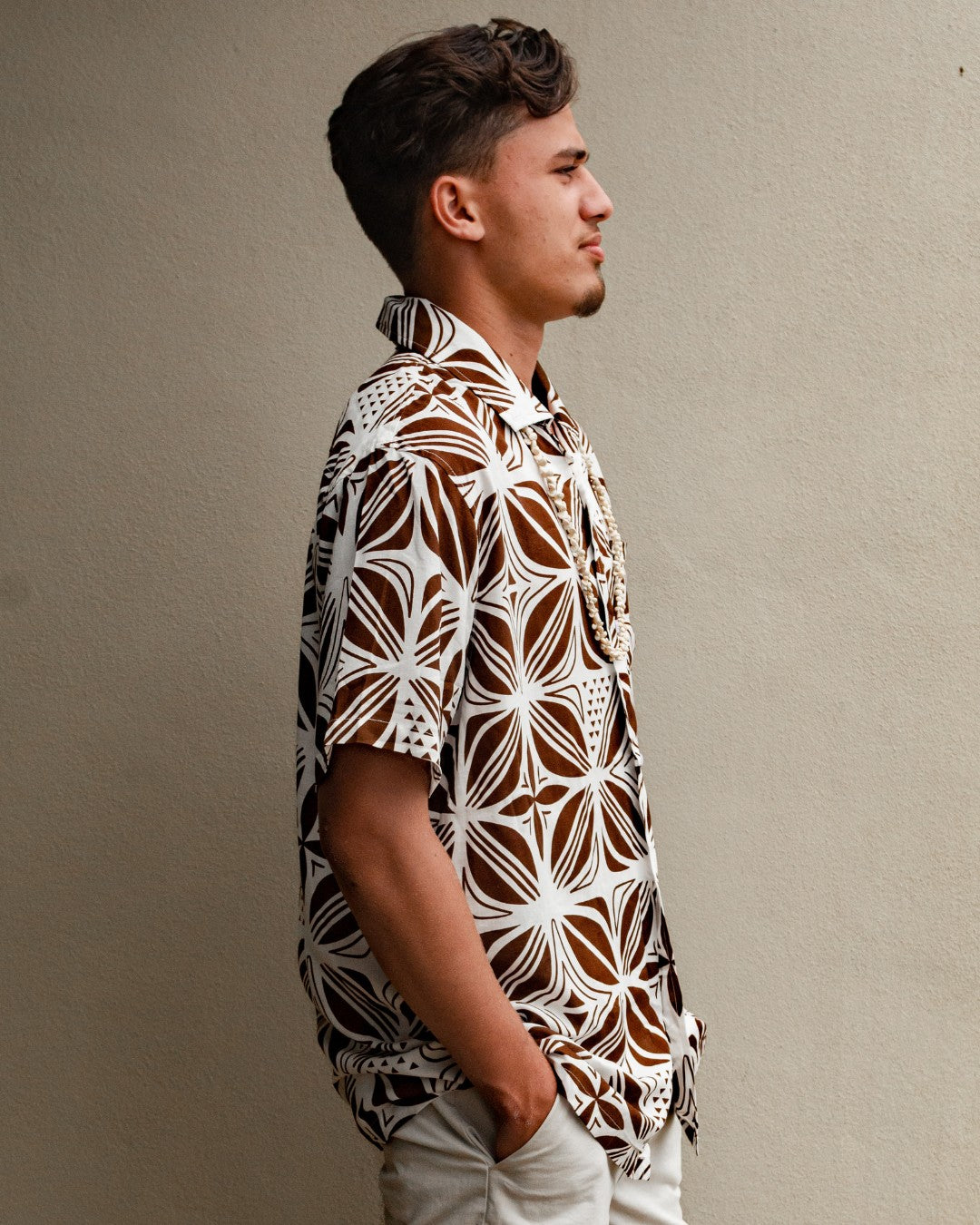 Kanoa Mens Island Shirt - Pacific Floral Coconut - Side
