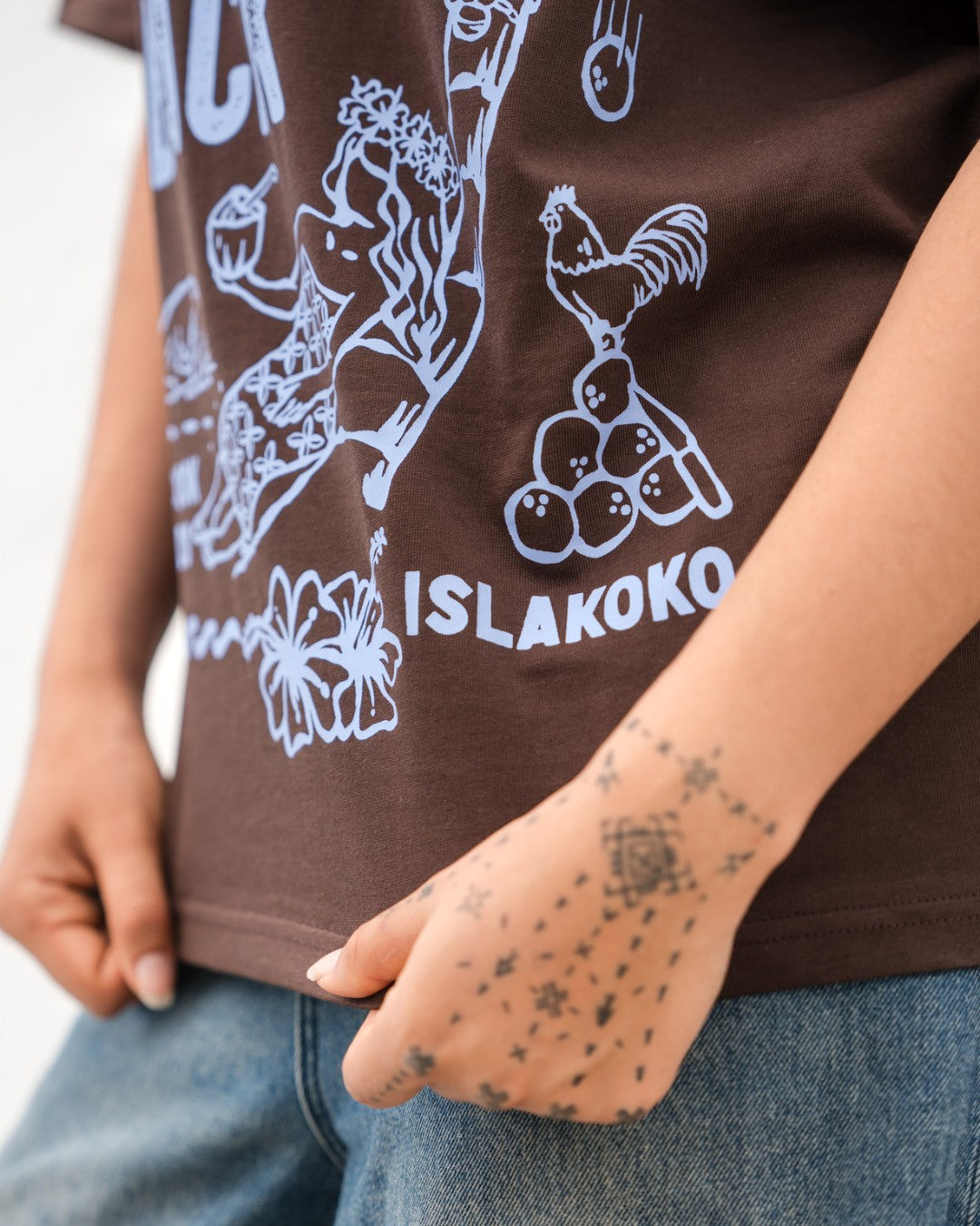 Laid Back Oversized T-Shirt - Choc & Cornflower Blue - Detail