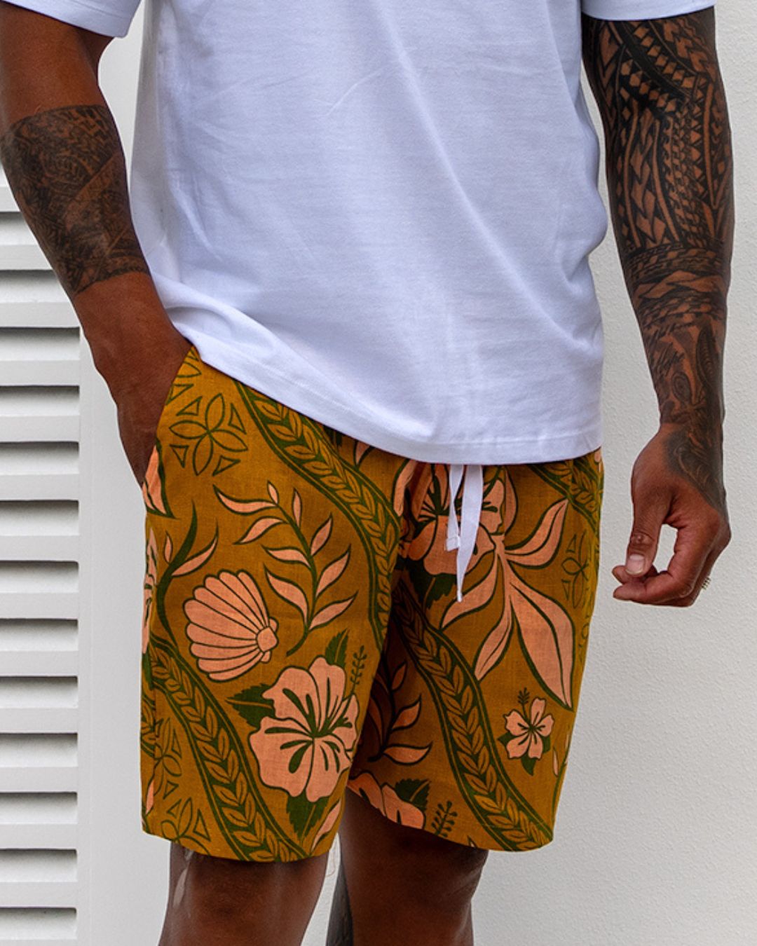 Shop Mens Island Shirts & T-Shirts | Large - ISLAKOKO