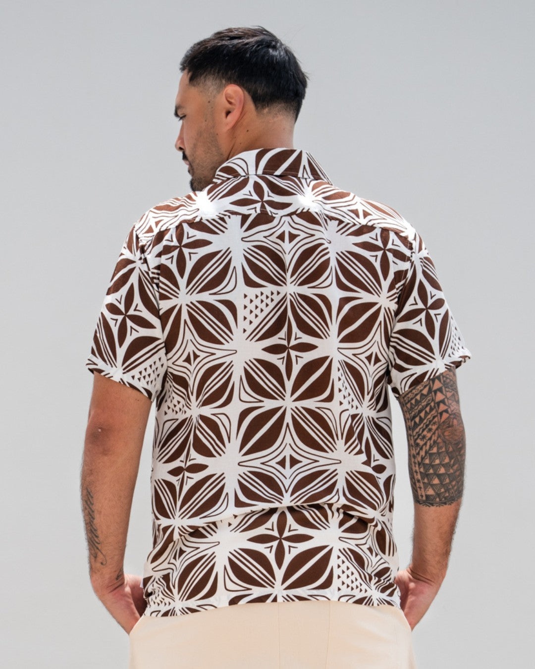 Kanoa Mens Island Shirt - Pacific Floral Coconut - Back