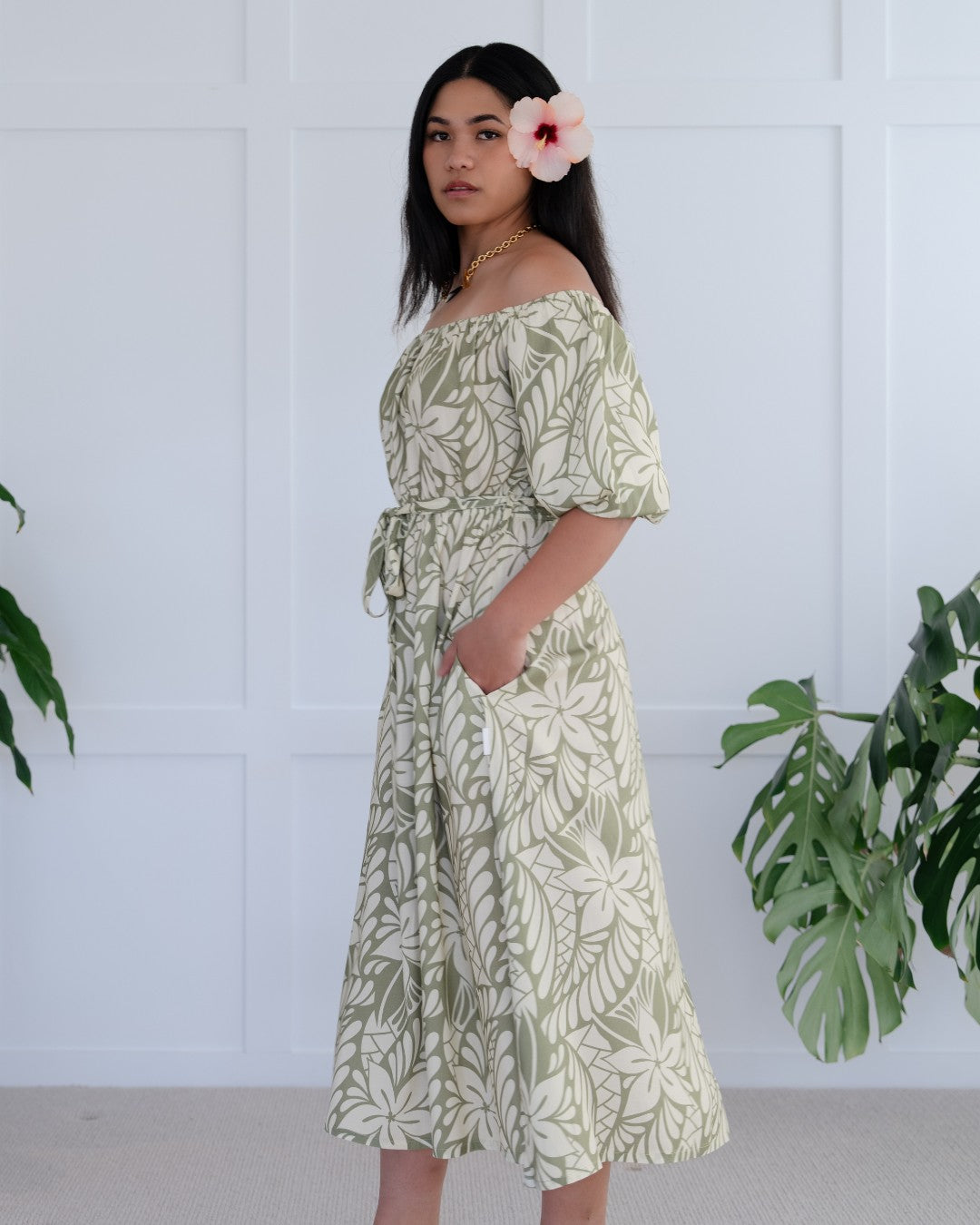 Zendaya Womens Off Shoulder Dress - Sage