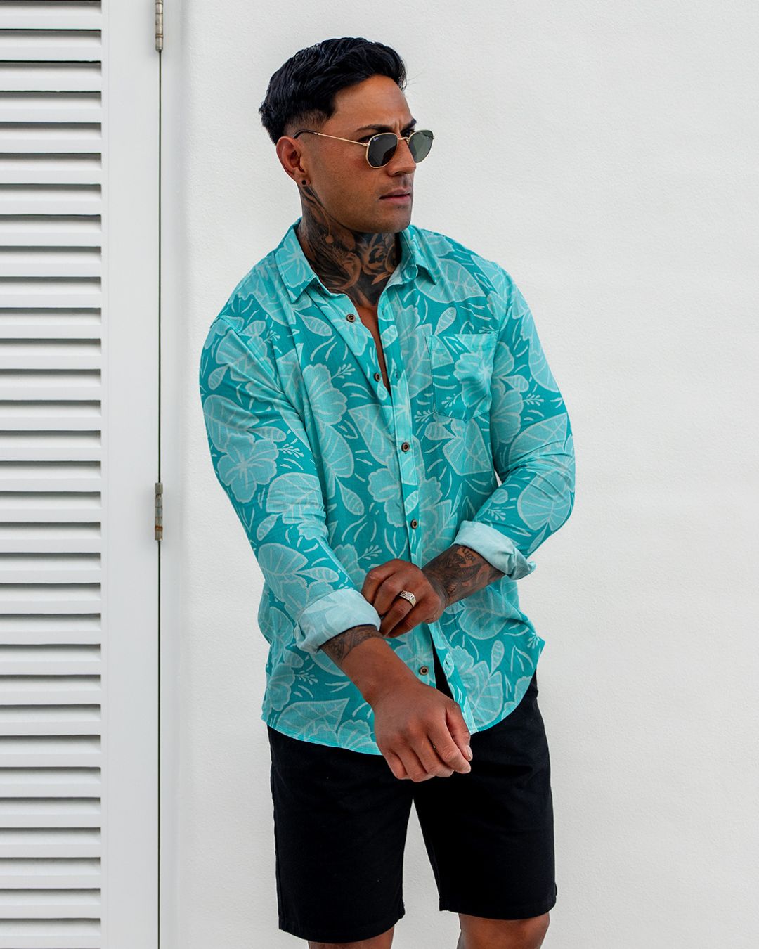 Zephyr Long Sleeve Mens Island Shirt - Royal Hibiscus Tide - Blue